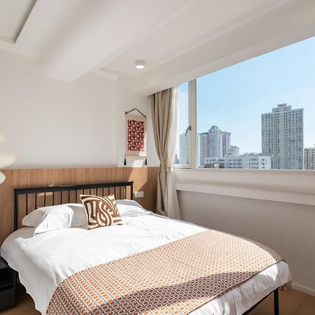 Shanghai Yi Du B&B - 150M Walk From Exit 5 Of Jiashan Road Metro Station Eksteriør billede