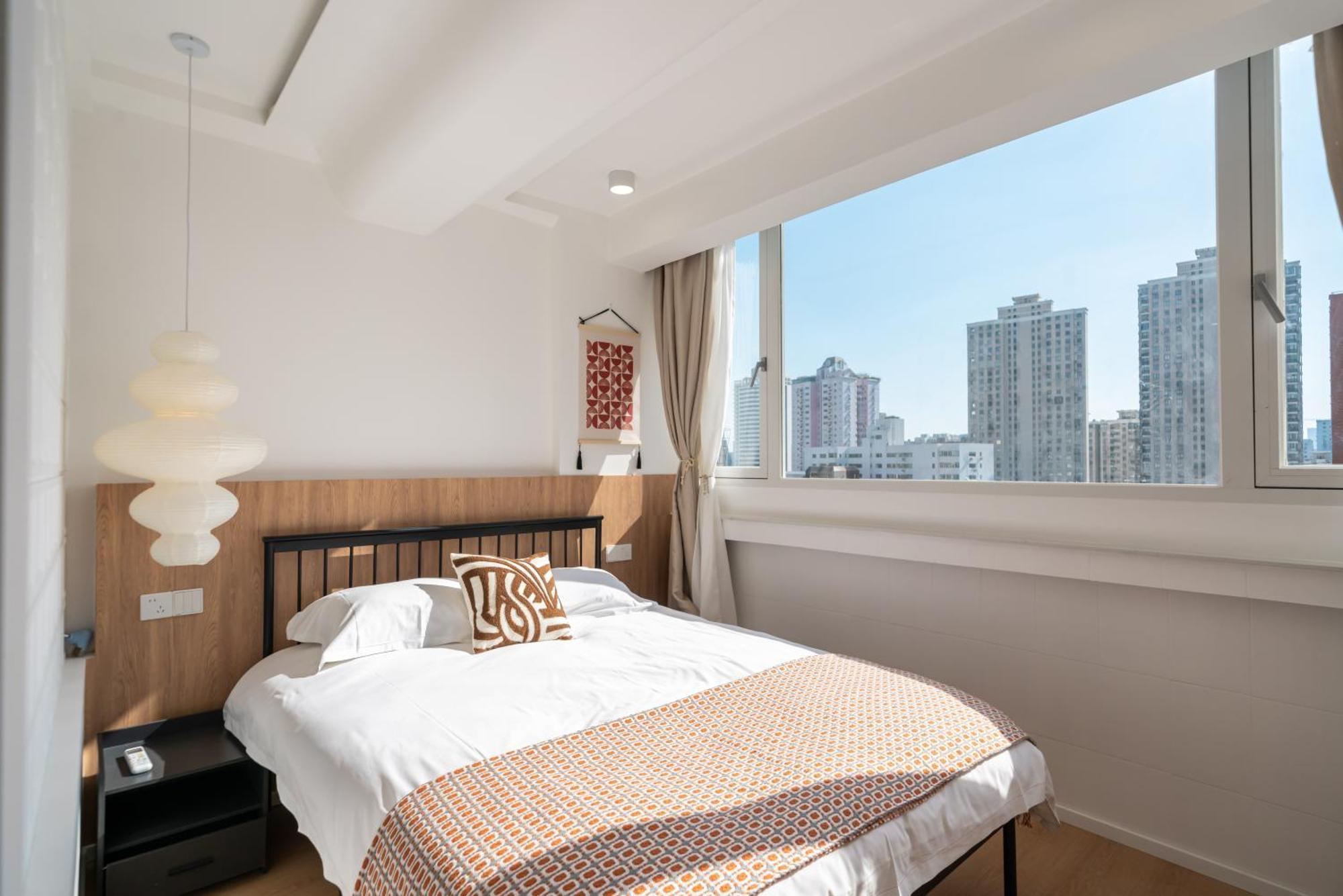Shanghai Yi Du B&B - 150M Walk From Exit 5 Of Jiashan Road Metro Station Eksteriør billede